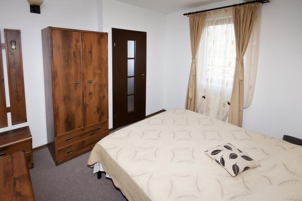 La Bucovineanca Hotel Strâmtura Cameră foto