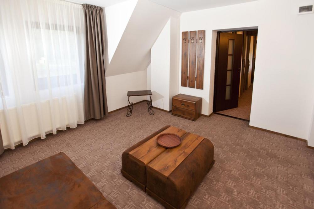 La Bucovineanca Hotel Strâmtura Cameră foto