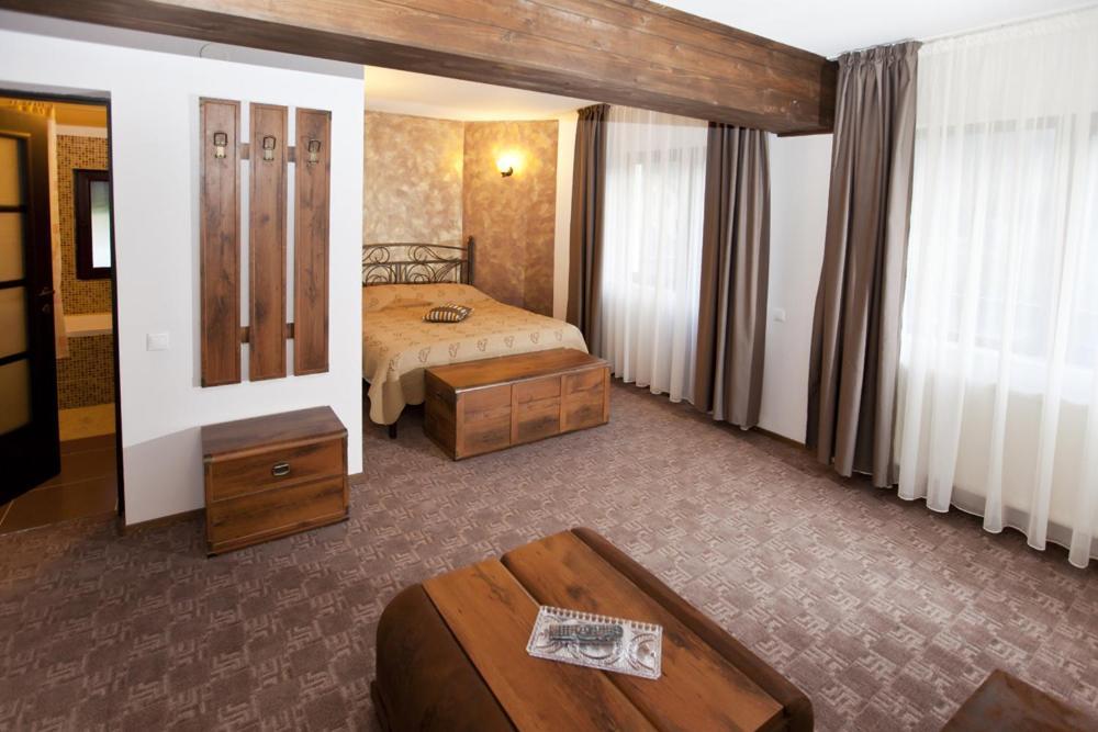 La Bucovineanca Hotel Strâmtura Cameră foto