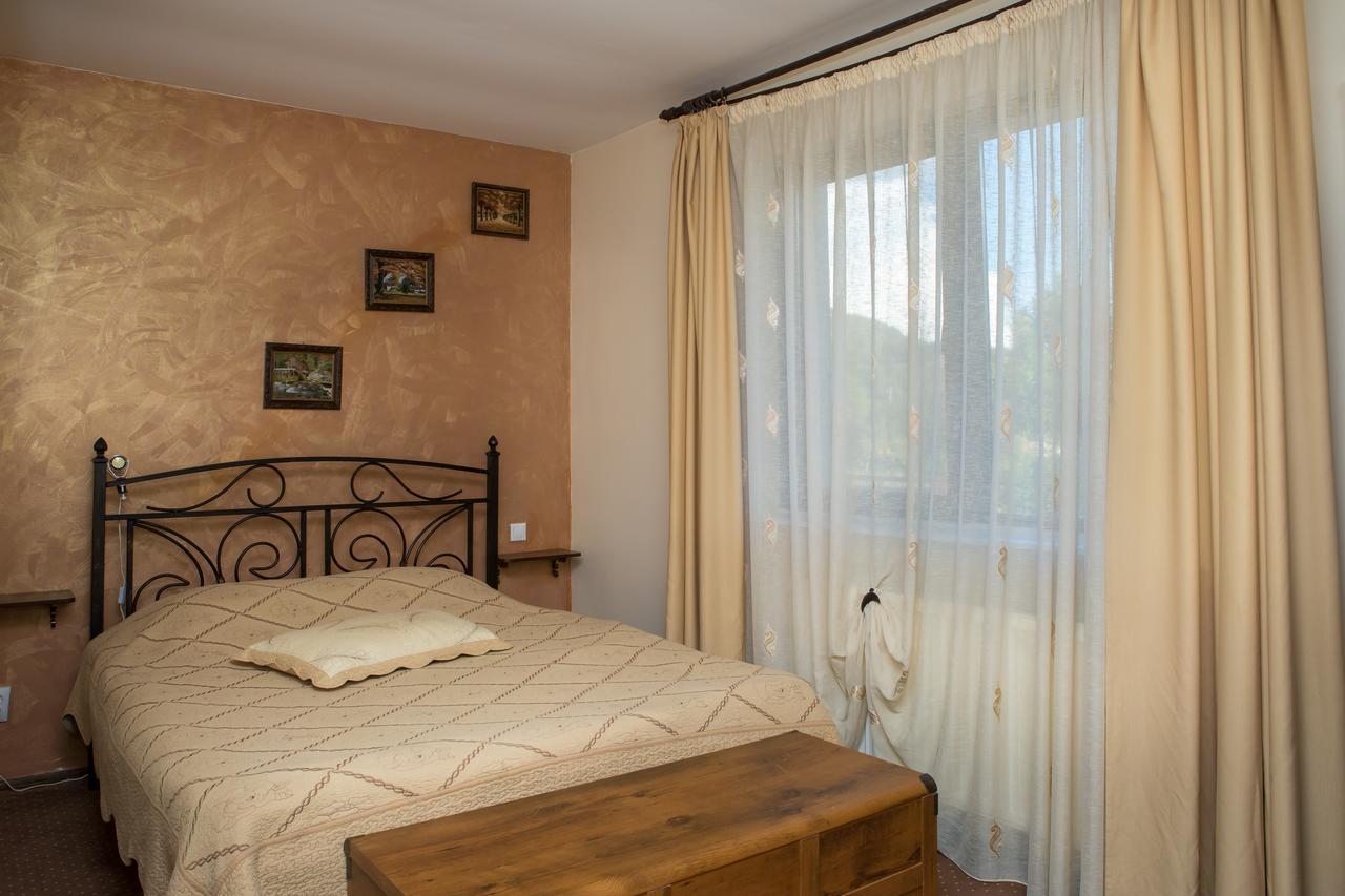 La Bucovineanca Hotel Strâmtura Cameră foto